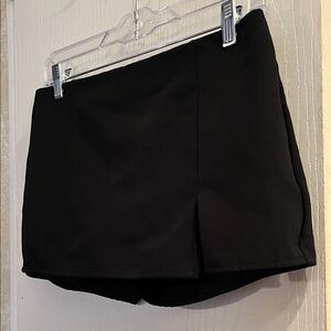 SHEIN Classic Black Skort